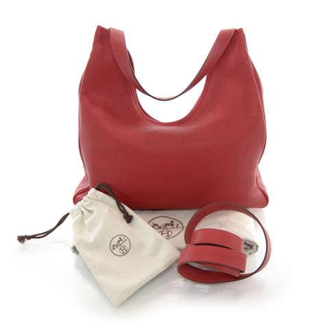 HERMES Clemence Massai Cut 40 Rouge Casaque.